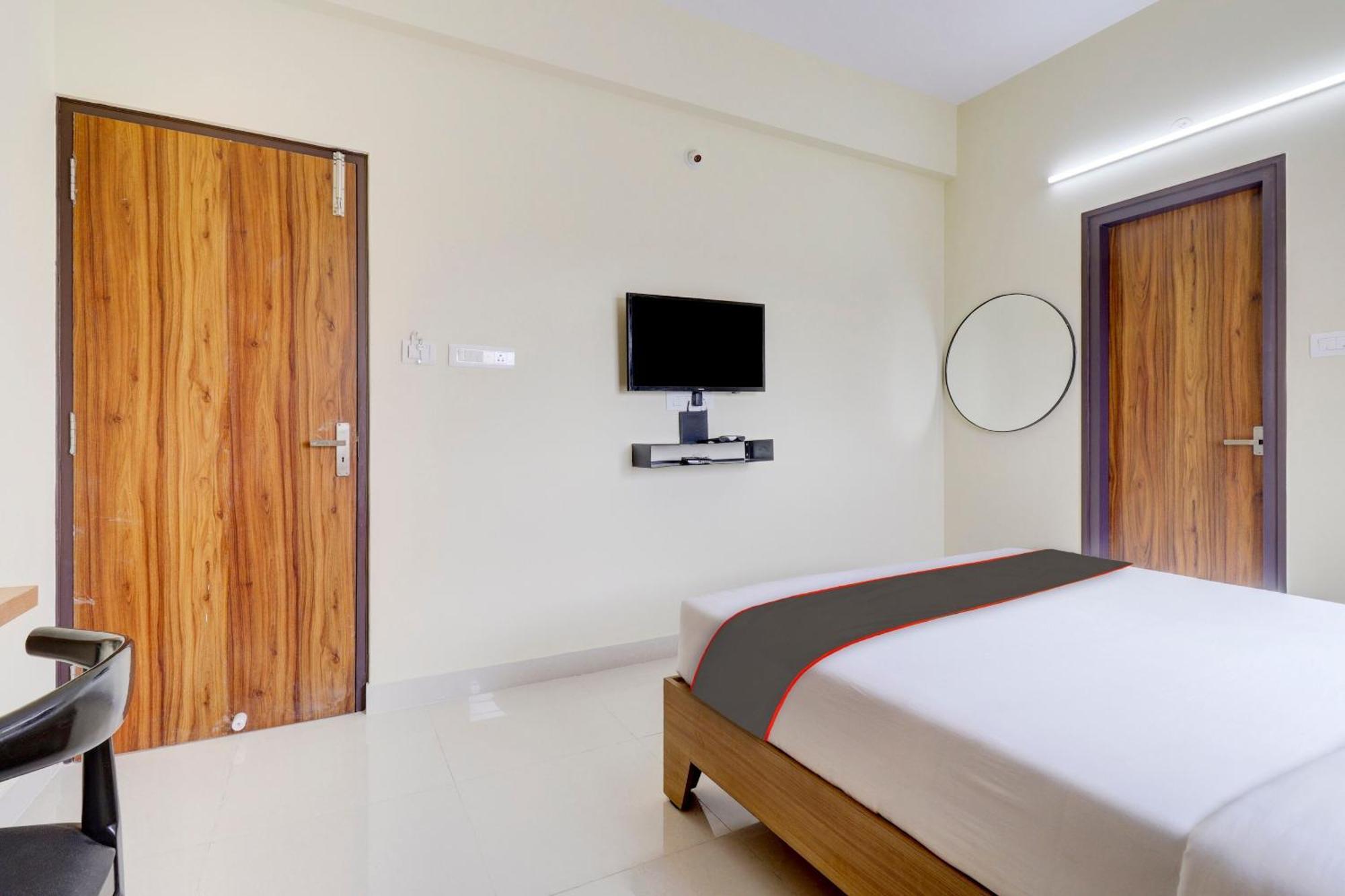 Fabhotel Golden Grand Inn Bangalore Bagian luar foto